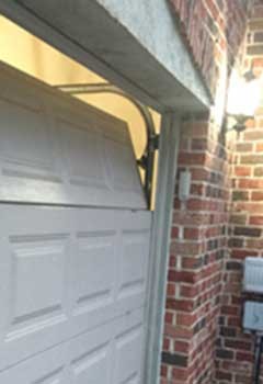 Garage Door Off Track Service Lombard